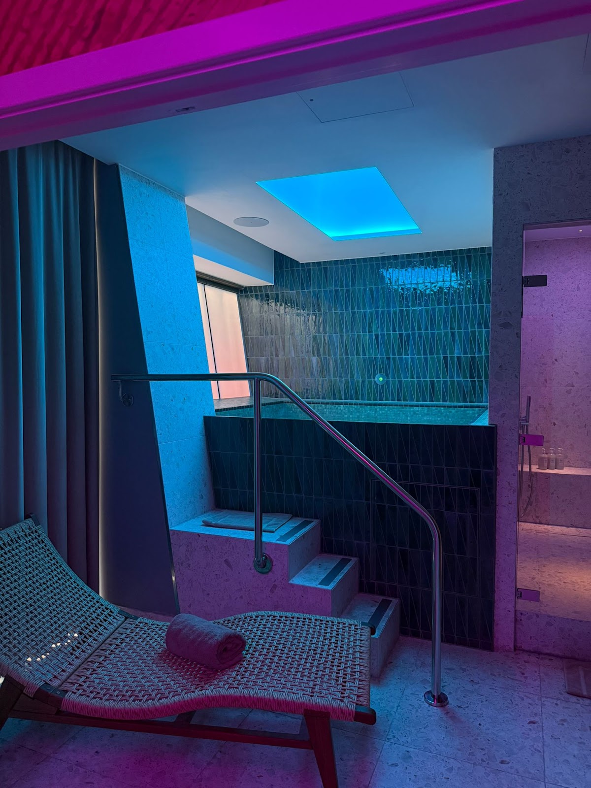 AWAY® SPA — photo 2