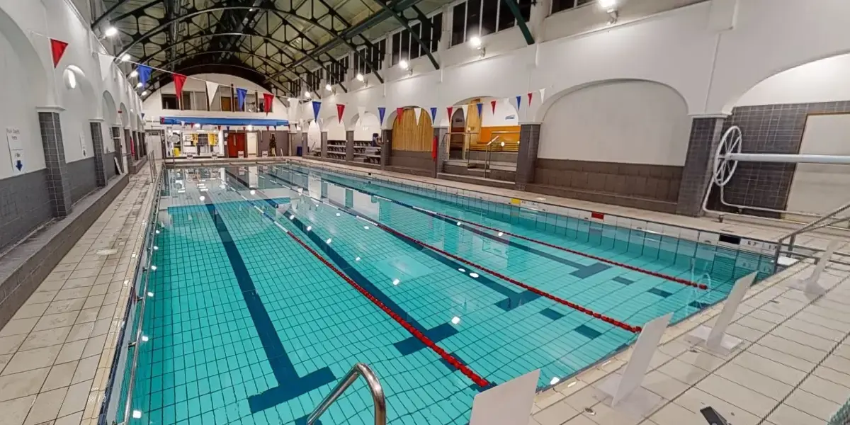 Balham Leisure Centre — photo 1