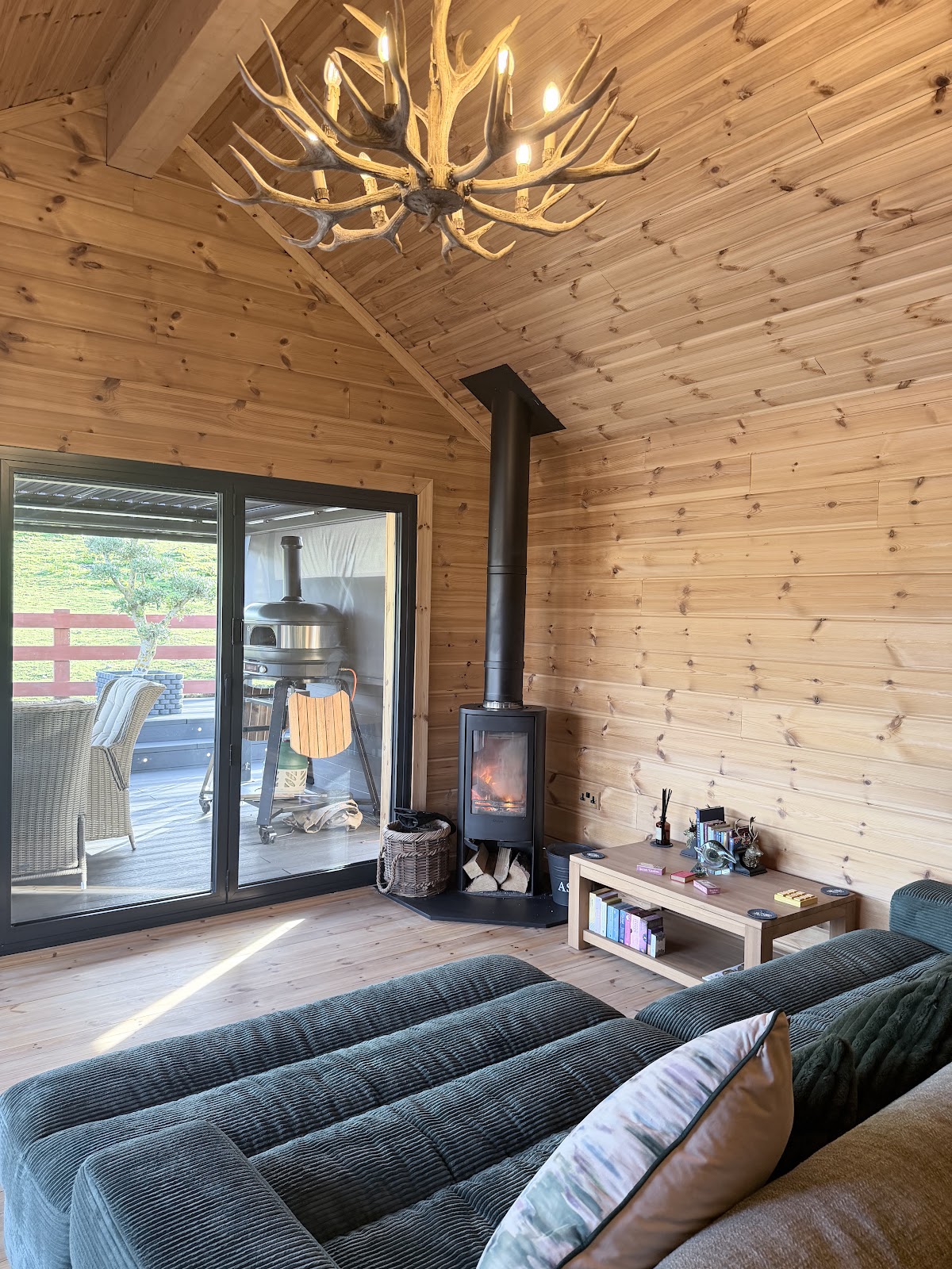 Beckside Spa Retreat - photo 2