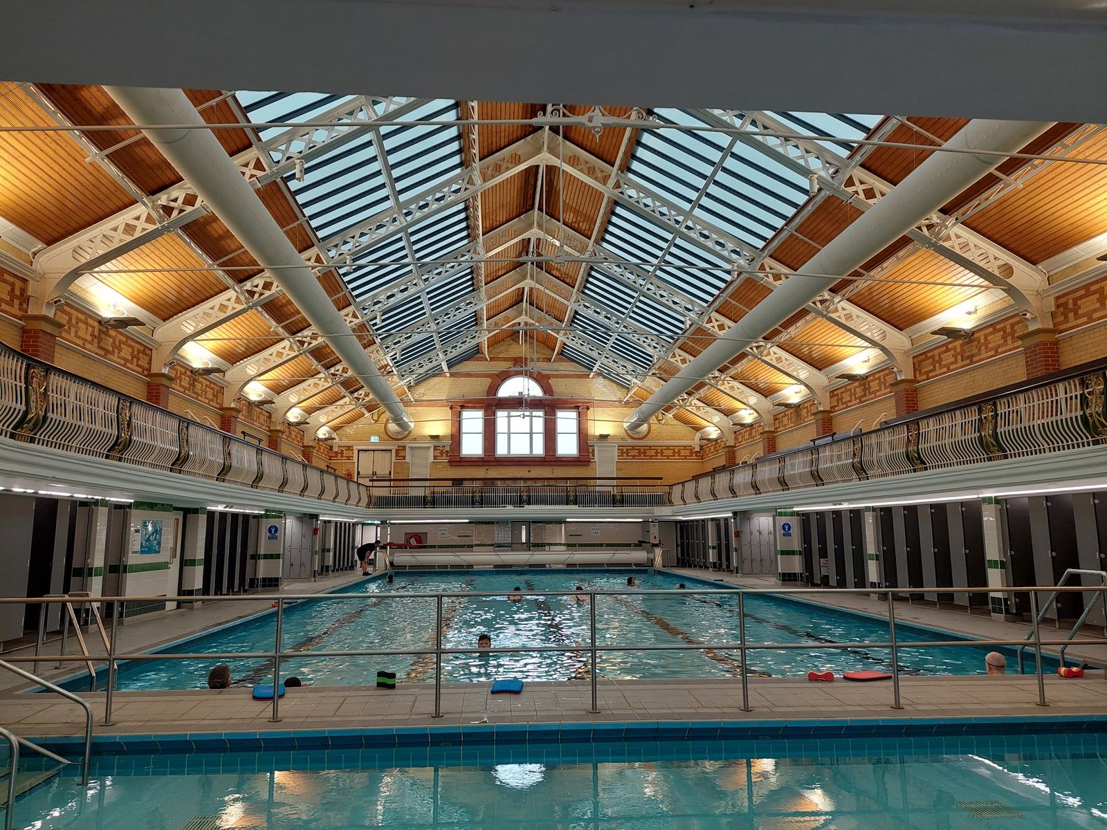 Beverley Road Baths - photo 1