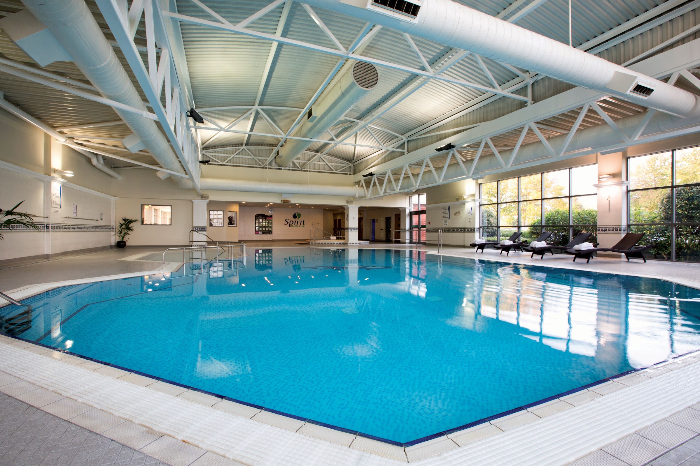 Crowne Plaza London - Heathrow by IHG — photo 1