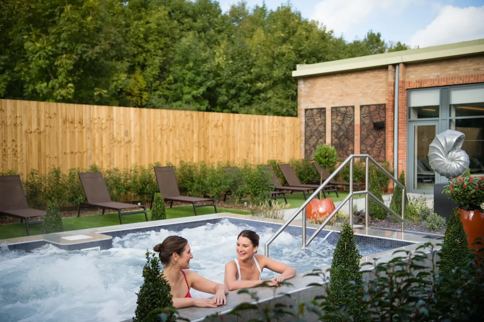 David Lloyd Chigwell - photo 2