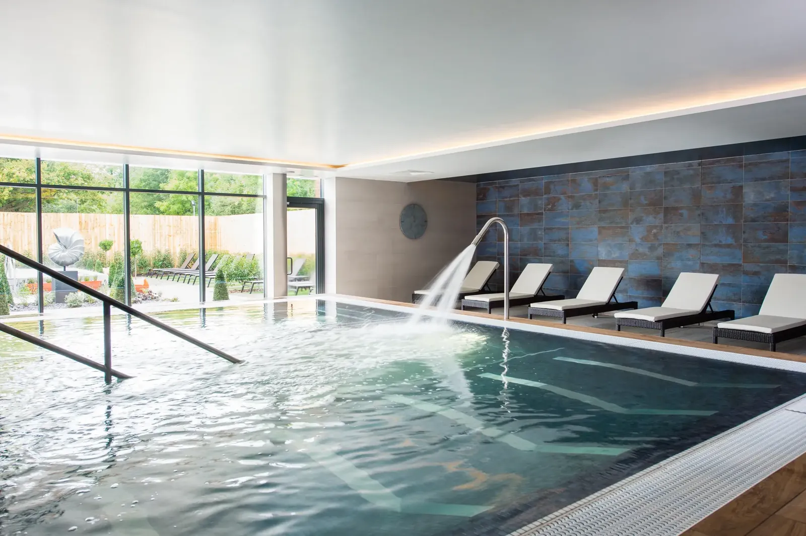 David Lloyd Chigwell - photo 3