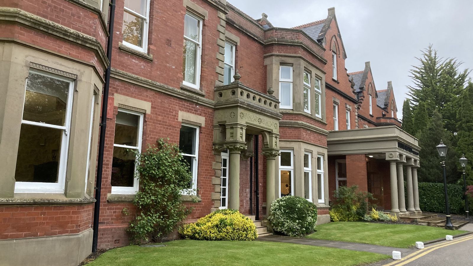 Elements Day Spa - Broughton - photo 1