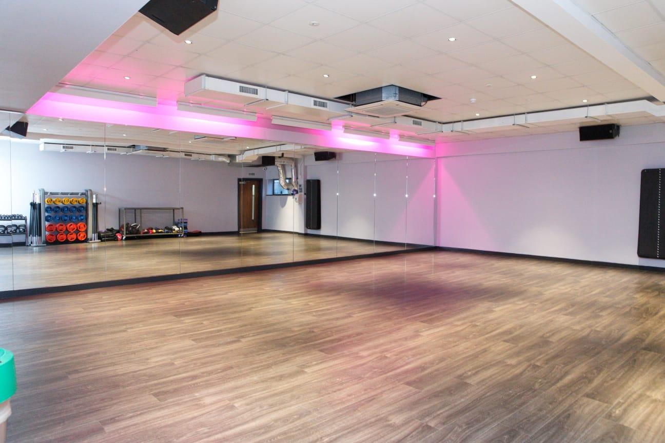 Feel Fit Gym & Spa - photo 1