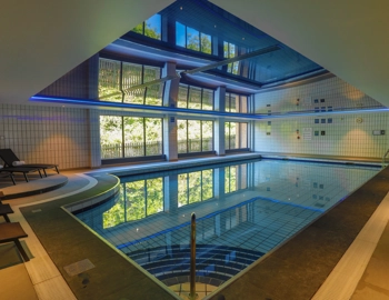 Hampshire Centrecourt Tennis & Health Club - photo 1