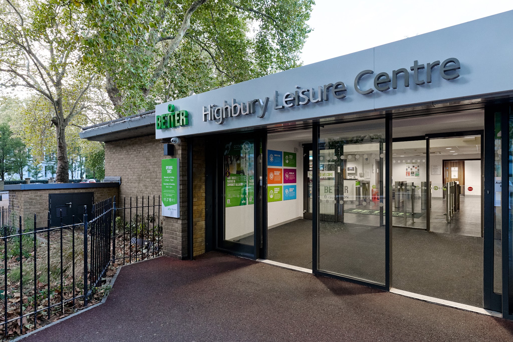 Highbury Leisure Centre — photo 1