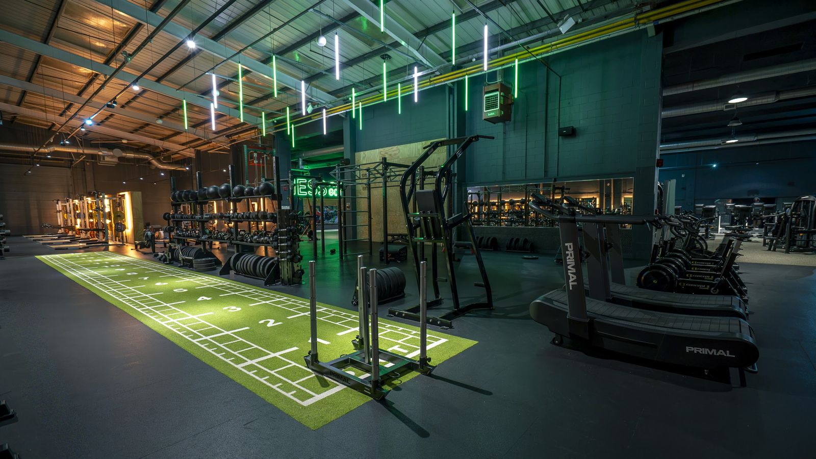 JD Gyms Leeds Kirkstall Road - photo 2