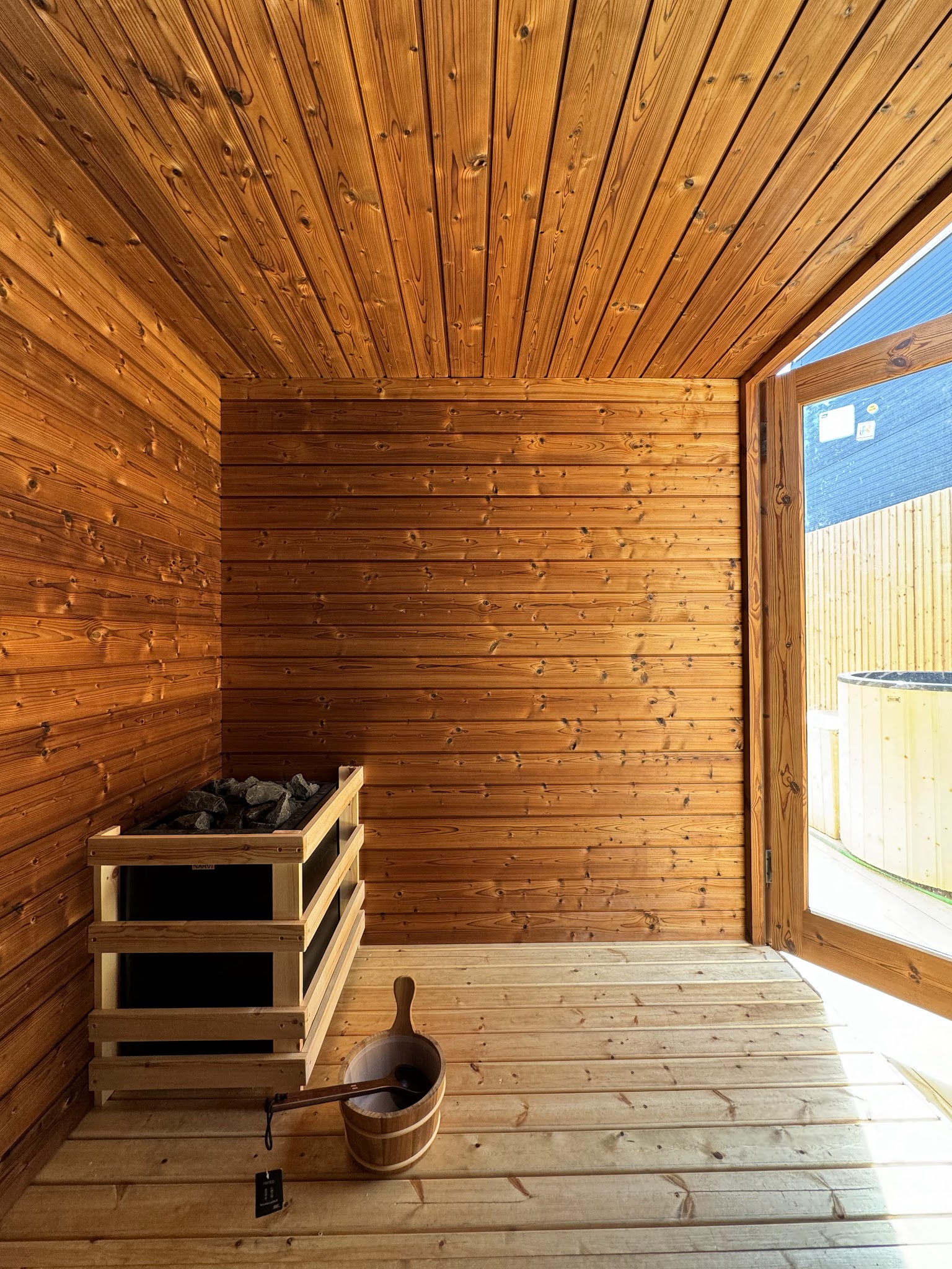 Lowlu Sauna & Plunge @ The Padel Yard — photo 1