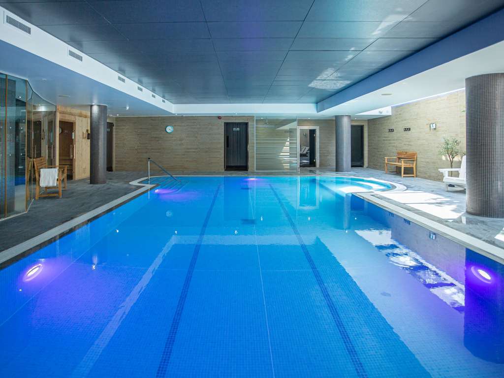 Novotel Edinburgh Park — photo 1