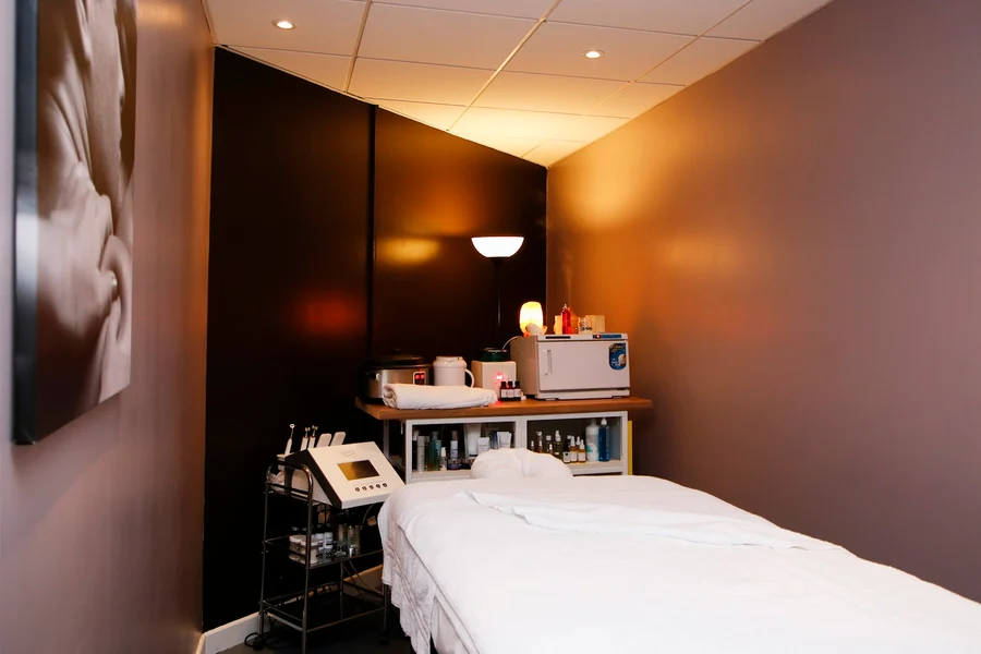 PURE Spa & Beauty (Rose Street) - photo 1