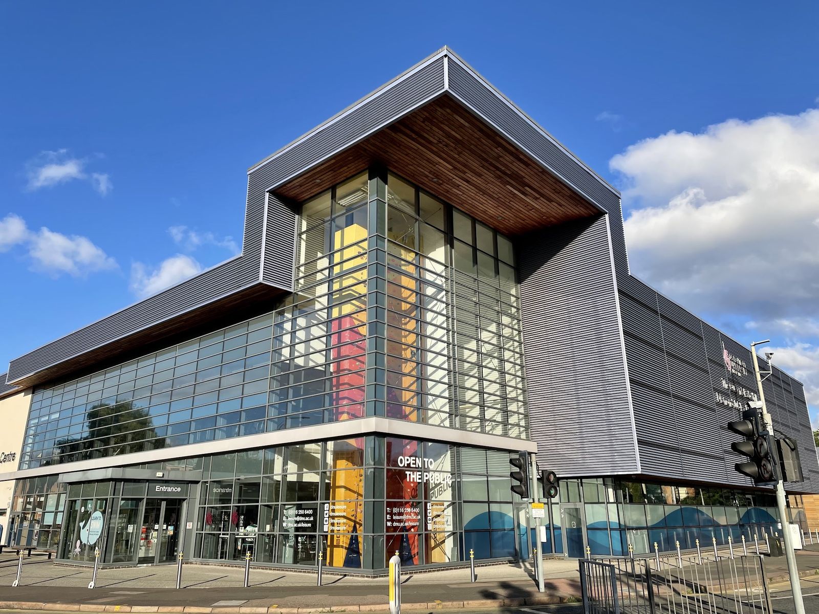 Queen Elizabeth II Diamond Jubilee Leisure Centre - photo 2