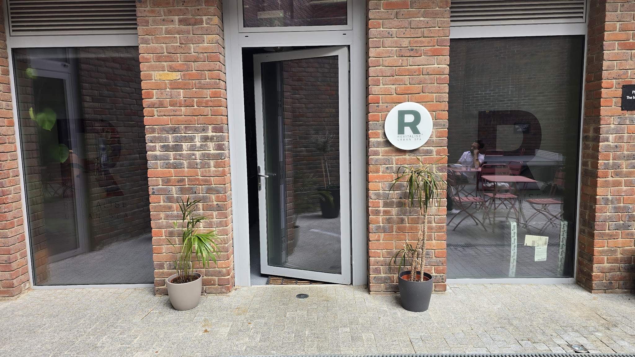 Revitalise Urban Spa — photo 4