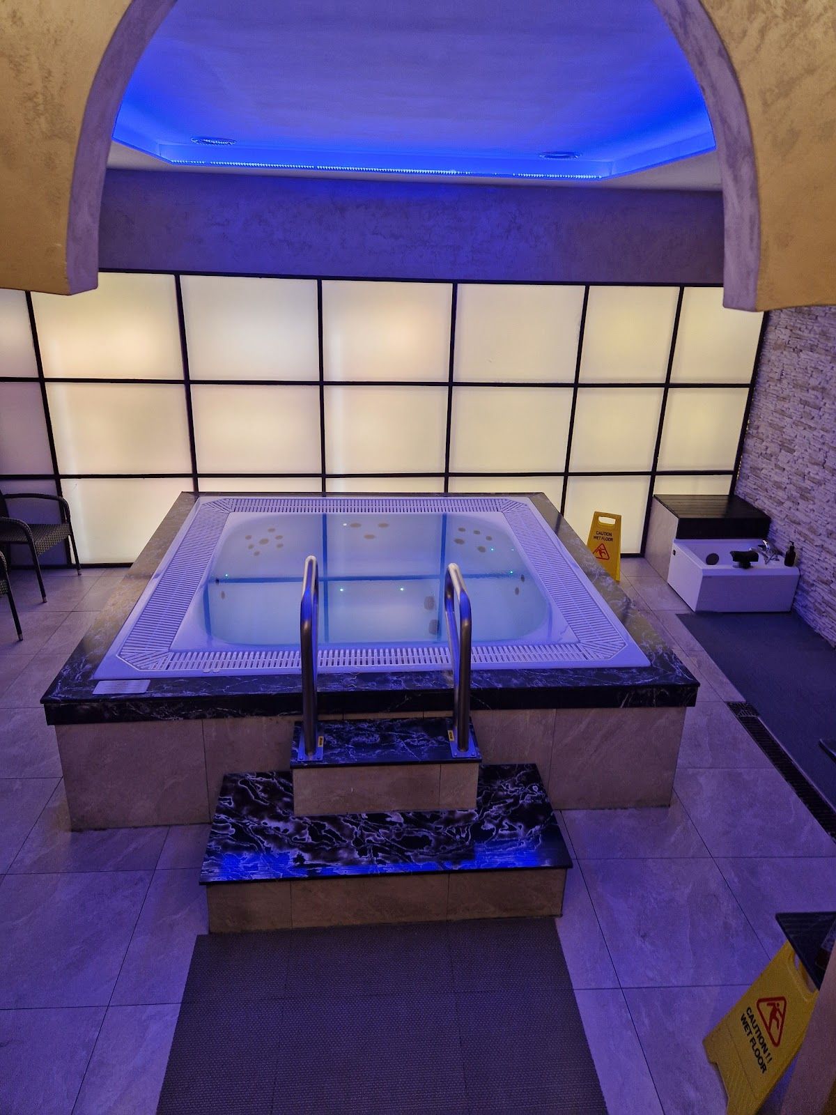 Royal Onsen - photo 2