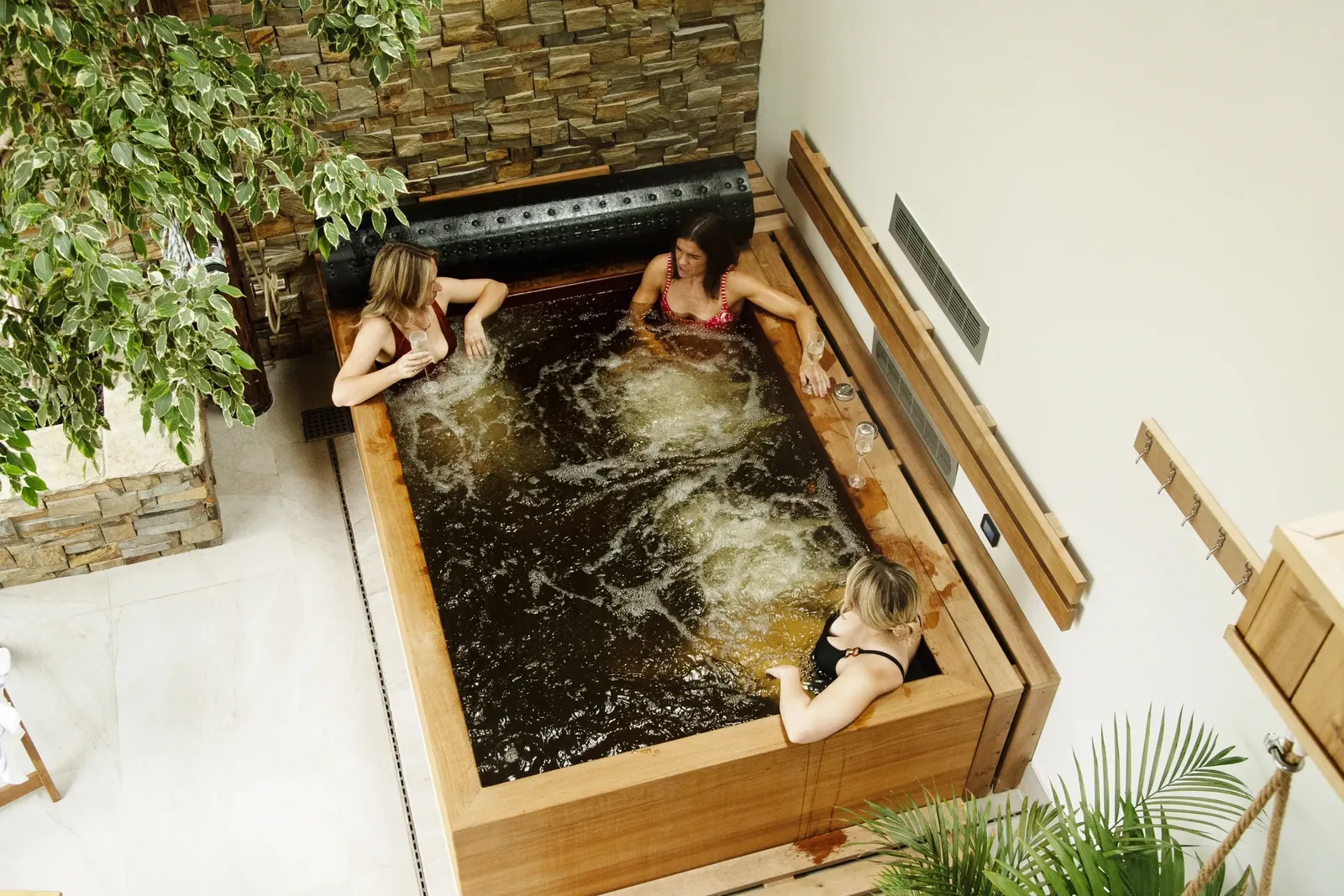 Savannah Spa - photo 2