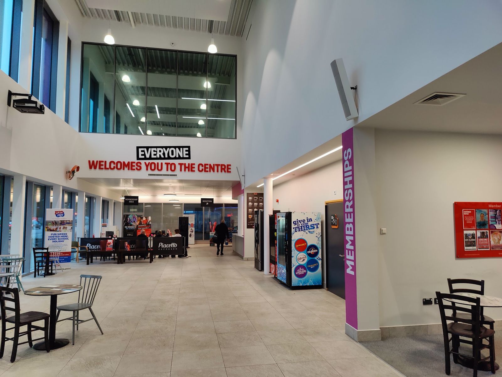 The Centre (Slough) - photo 2