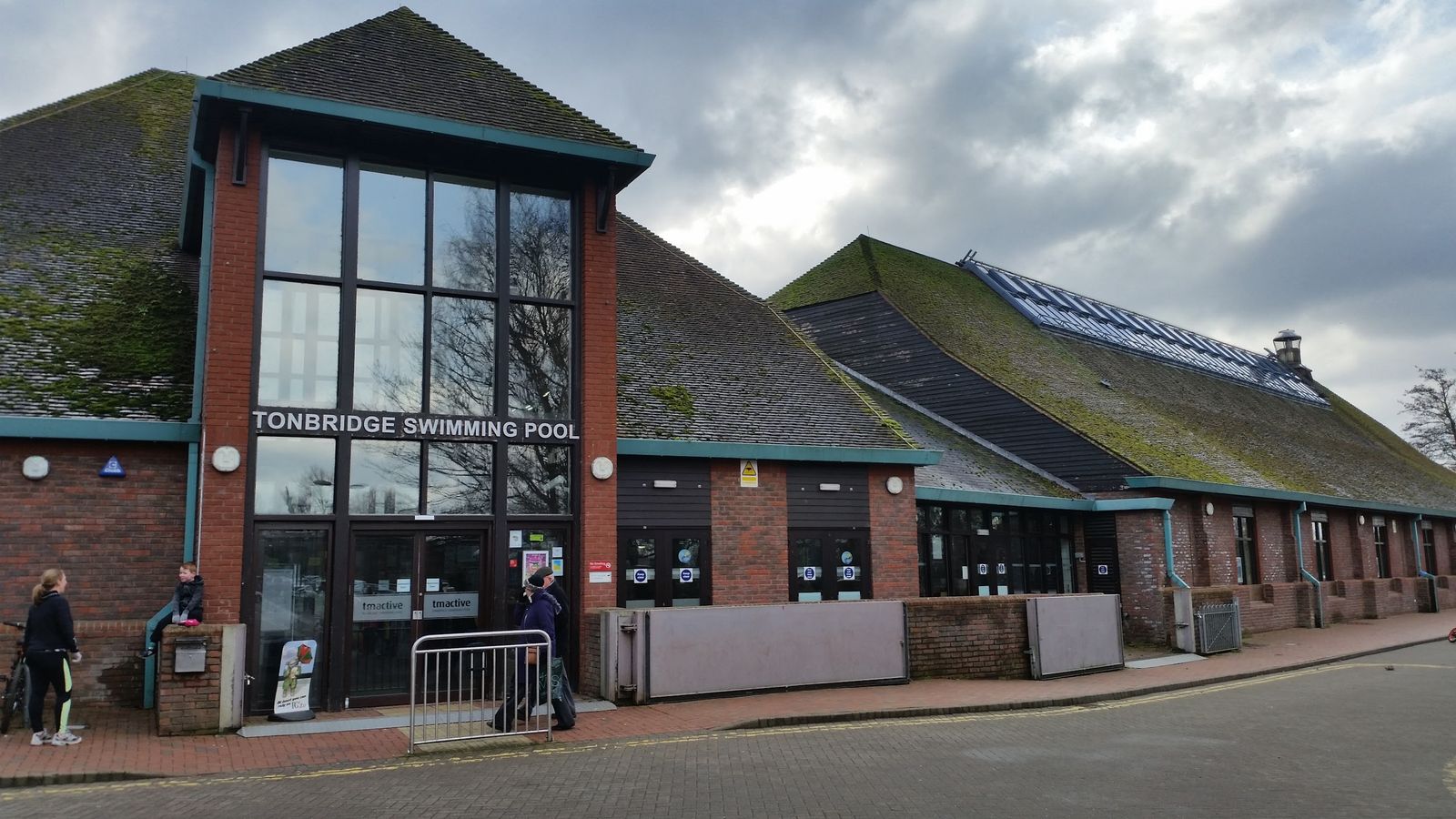 Tonbridge Swimming Pool - photo 2