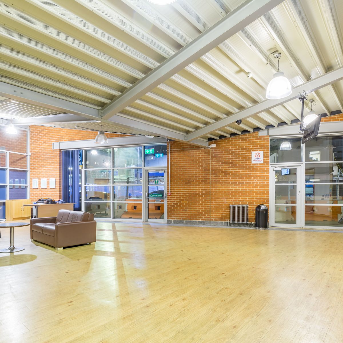 Whitechapel Sports Centre - photo 1